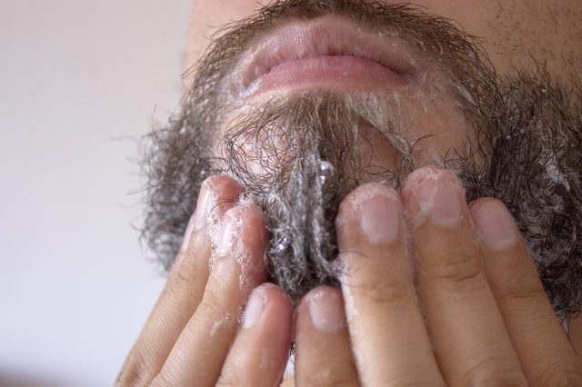 Scheersalon informatie - alles over de baard - baardwassen