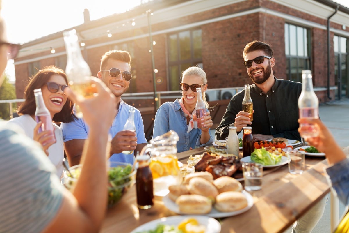 Zomerse geneugten – altijd en overal een schone frisse baard-web