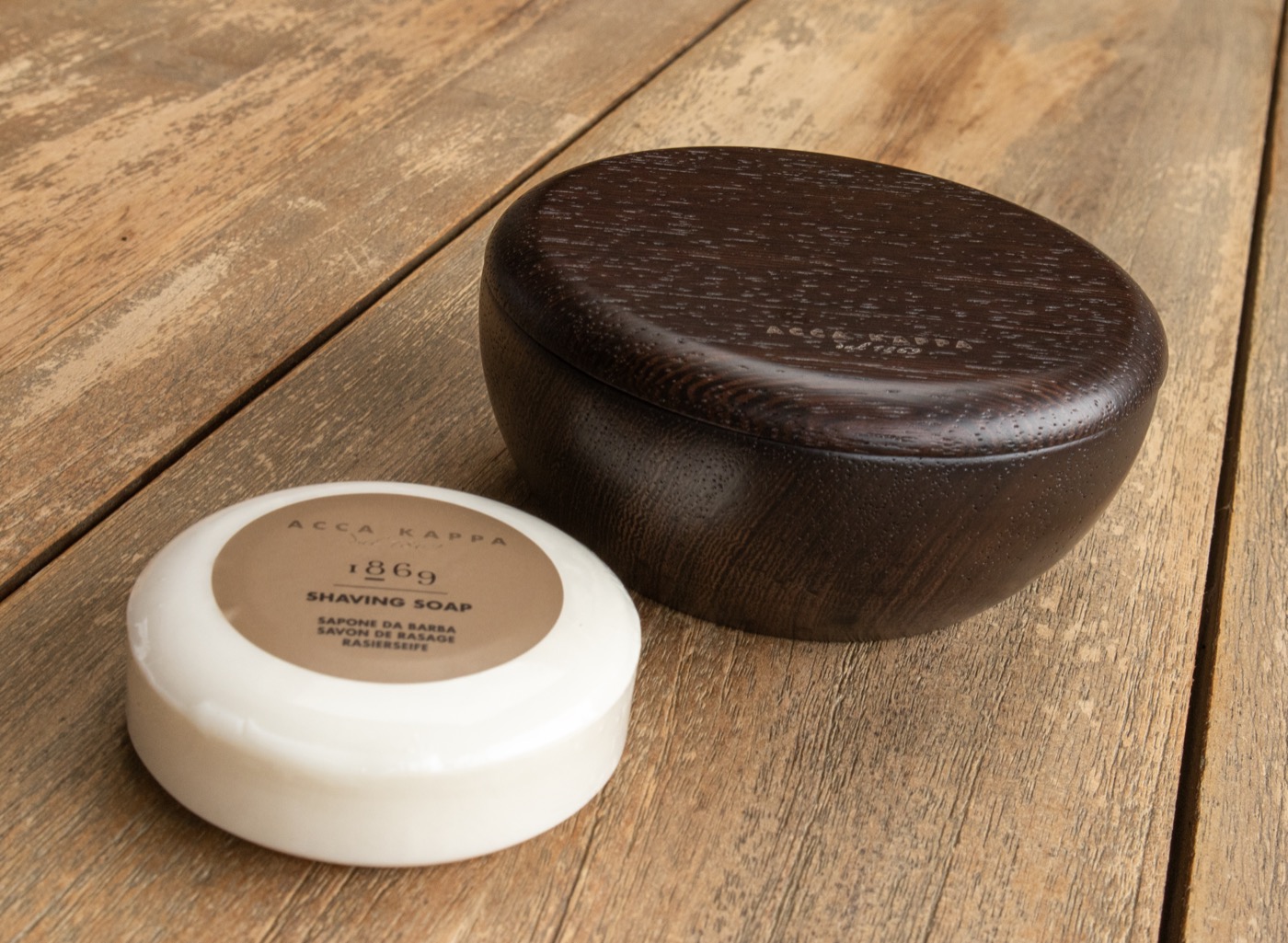 Scheerzeep Wengé bowl 1869 Amandel